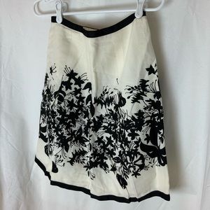 Ann Taylor loft black and white skirt size 0